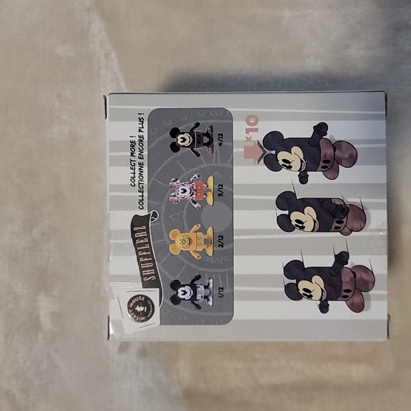 DISNEY MICKEY MOUSE MEMORIES SHUFFLERZ WALKING FIGURE - Picture 3 of 3